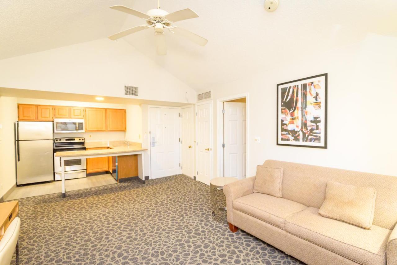 Philadelphia Suites At Airport - An Extended Stay Hotel Ngoại thất bức ảnh