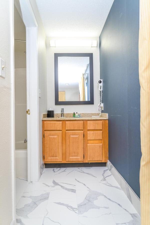 Philadelphia Suites At Airport - An Extended Stay Hotel Ngoại thất bức ảnh