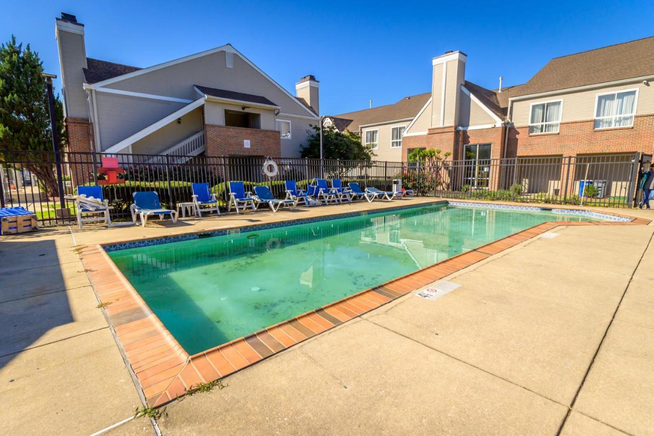 Philadelphia Suites At Airport - An Extended Stay Hotel Ngoại thất bức ảnh